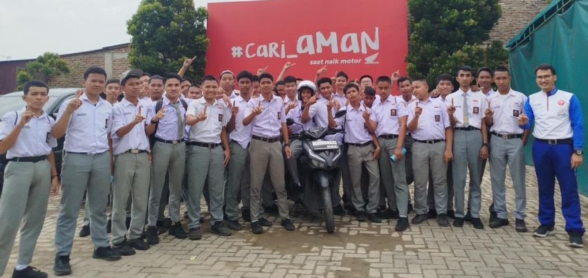 Honda Gaungkan Semangat Cari Aman di Kalangan Pelajar SMKN 2 Medan