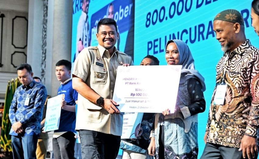 Akad Massal KUR Simalungun Komitmen Dukung UMKM