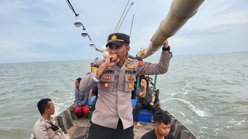 Cuaca Ekstrem, Kapolsek Pantai Labu Himbau Nelayan Waspada