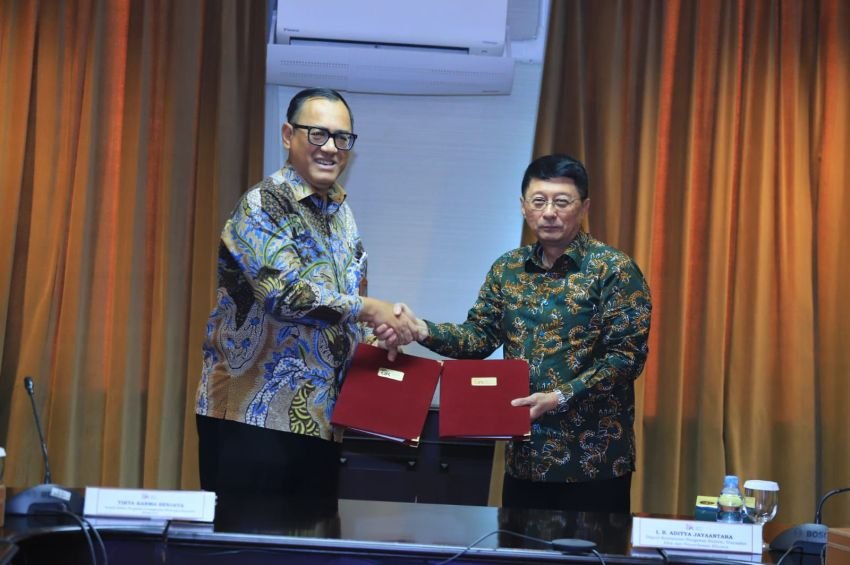 OJK Bersama Bappebti Perkuat Sinergi dengan Penandatanganan Addendum BAST