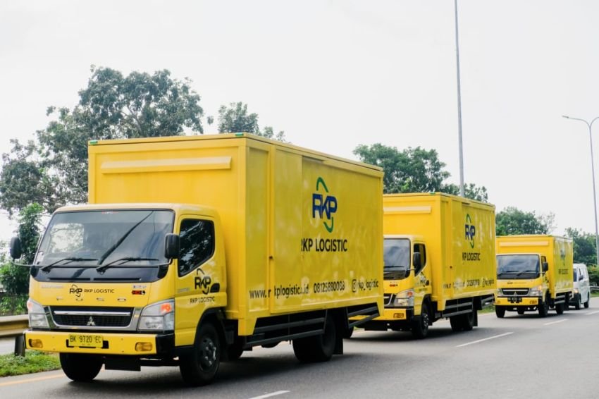 Layani Dengan Profesional, RKP Logistic Mudahkan Masyarakat Untuk Pengiriman Barang di Sumbagut