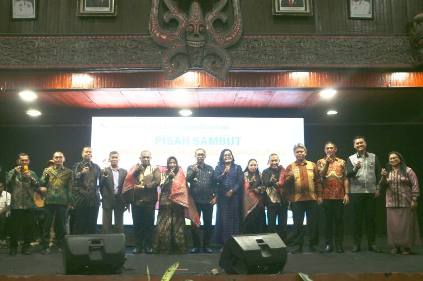 Pemkab Taput Gelar Pisah Sambut Kajari