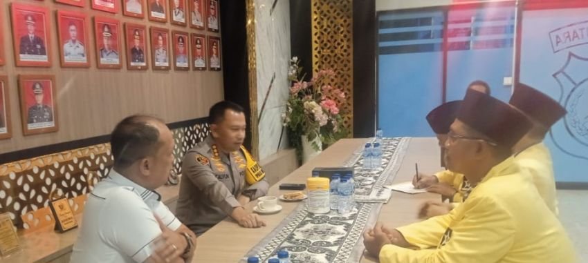 Kapolrestabes Medan Dukung Penuh Zikir Akbar Nasional Thoriqoh Naqsyabandiyah Indonesia : Panitia Undang Menteri Agama RI