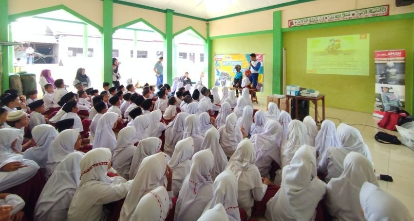 Honda Edukasi Pelajar Pematang Bandar Wujudkan Generasi Cari Aman Sejak Dini