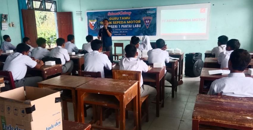 Honda Perkuat Sinergi Dunia Pendidikan dan Industri Lewat &ldquo;Honda Smart Technology 2025&rdquo; di SMKN 1 Pantai Labu