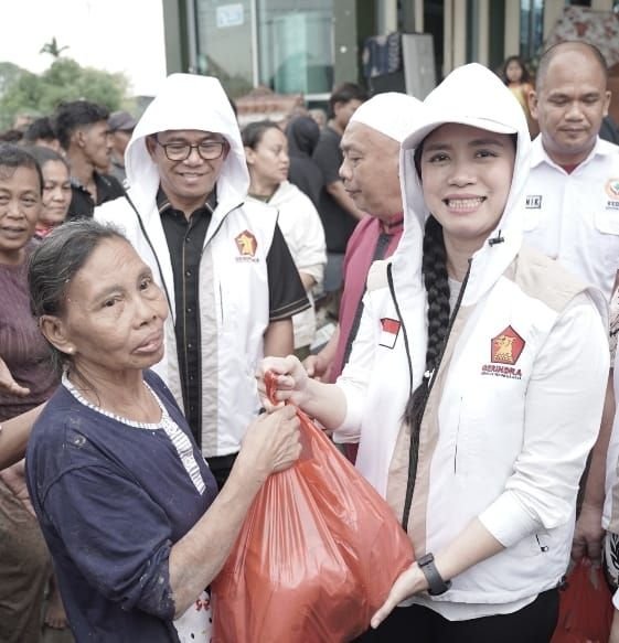 Gerindra Sumut Bagikan 5.000 Paket Makanan untuk Warga Medan Terdampak Banjir