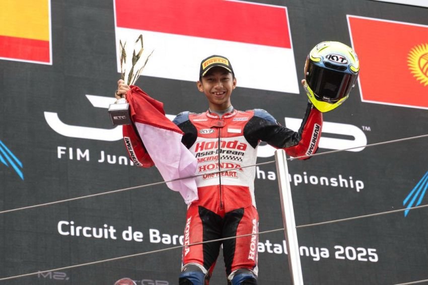 Start dari Posisi 24, Pebalap Indonesia Juara di Catalunya