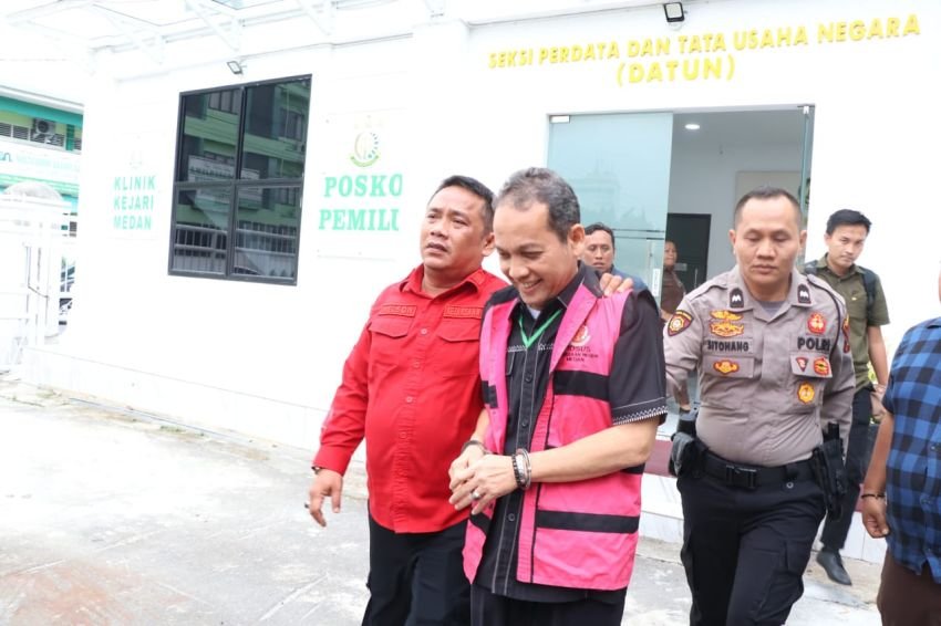 Korupsi Rp 332 Juta, Eks Camat Medan Polonia Ditahan Jaksa