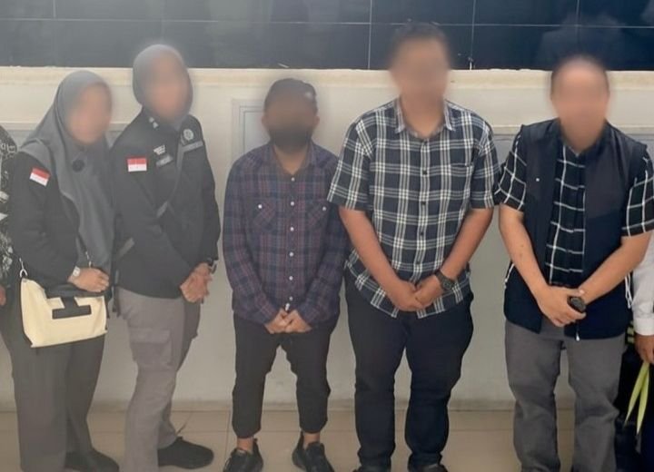 DJP Sumut I Serahkan Tersangka Penerbitan Faktur Pajak Fiktif ke Kejaksaan