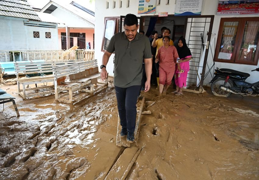 Gubernur Bobby Nasution Siapkan 2 Opsi Ujian bagi Siswa Terdampak Banjir