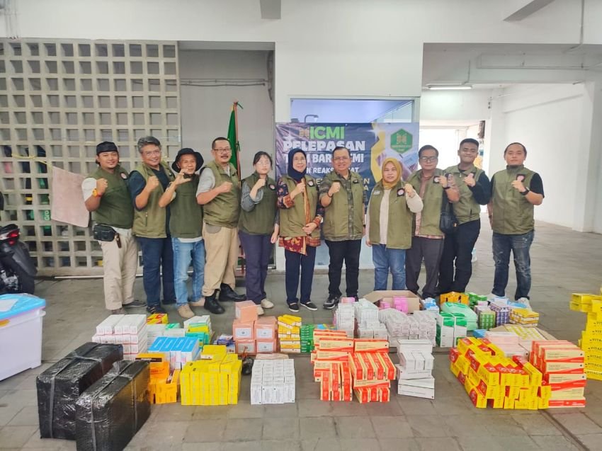 MPP ICMI Lepas Keberangkatan Baret ICMI Dipimpin Langsung Ketum Baret ICMI Beri Bantuan Bencana Sumatera&nbsp;