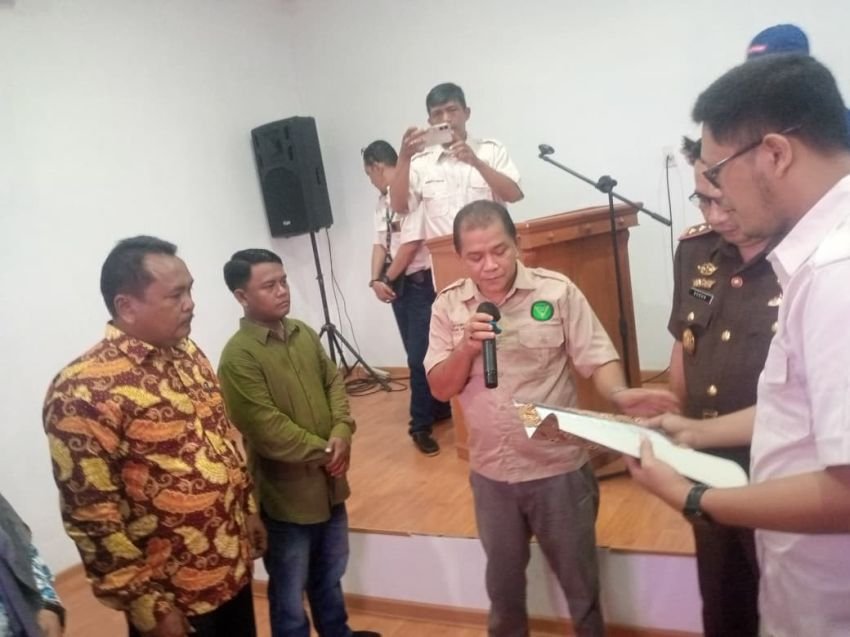 Didampingi Bobon Robiana SH MH, Ketua Forwaka Sumut Lantik Pengurus Forwaka Tanjung Balai Periode 2025&ndash;2027