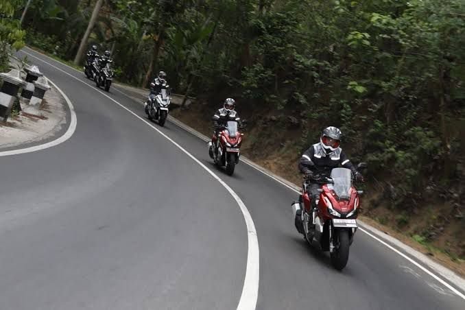 Ini Tips Cari Aman Untuk Taklukkan Turunan Curam