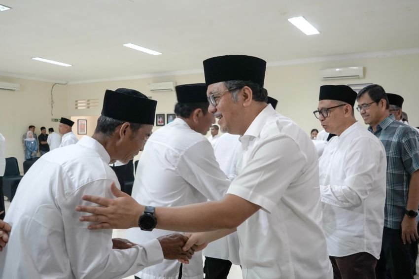 Regional I Berangkatkan Pemanen dan Penderes Terbaik Umroh ke Tanah Suci