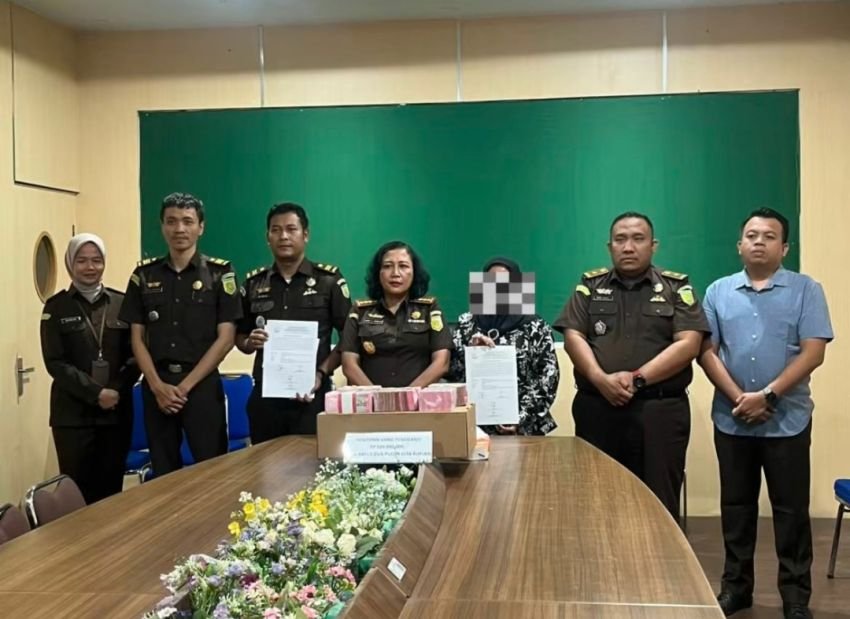 Top, Pidsus Kejari Labuhan Batu Selamatkan Uang Negara lagi 520 juta