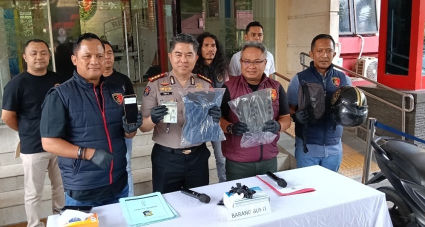 Viral Anak SD Terseret 100 meter pertahankan HP, Pelaku Muh Iqbal Nasution Ditangkap Jatanras Poldasu di Riau