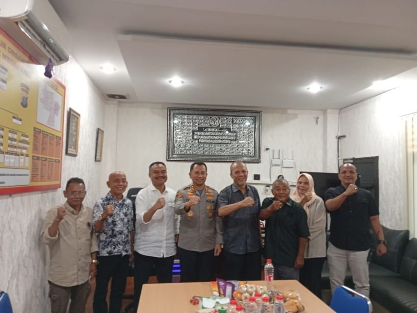 Dukung Turnamen Domino, Kapolrestabes Medan Ikut Meriahkan HPN 2026