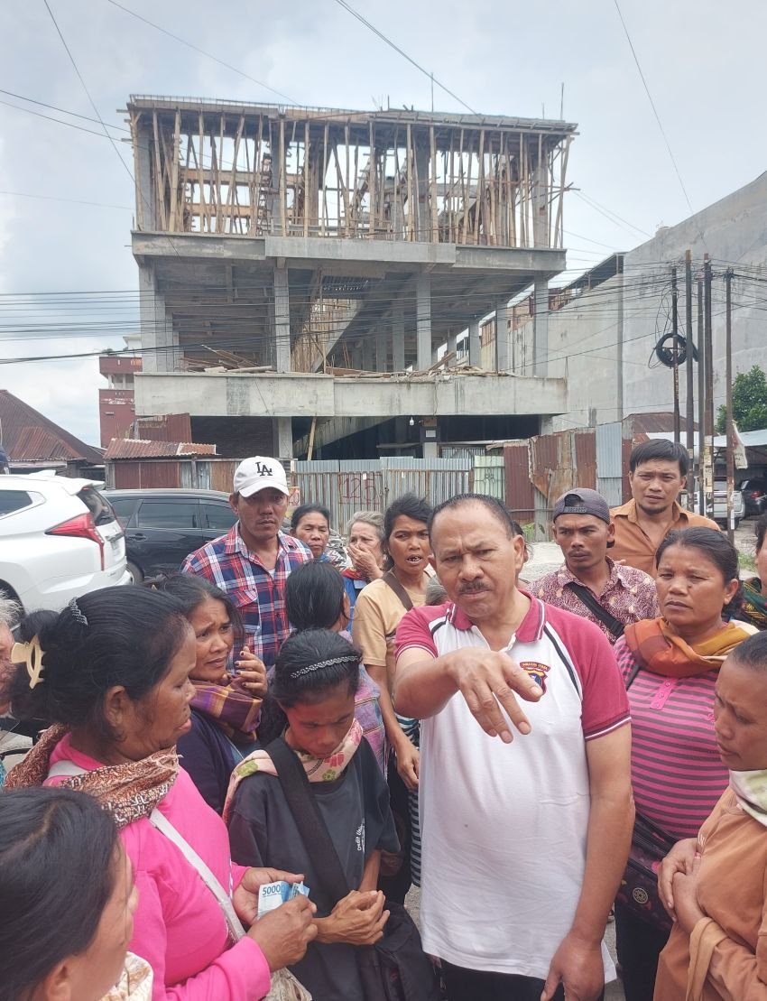 Anggota DPR RI Maruli Siahaan Jamu Masyarakat, Penyandang Disabilitas dan Tuna Netra Tahun Baruan