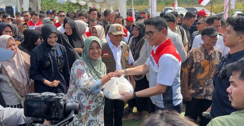 Pertamina Patra Niaga Regional Sumbagut Perkuat Pemulihan Huntara Ketapiang Bersama Direksi Pertamina dan DPR RI Komisi VI