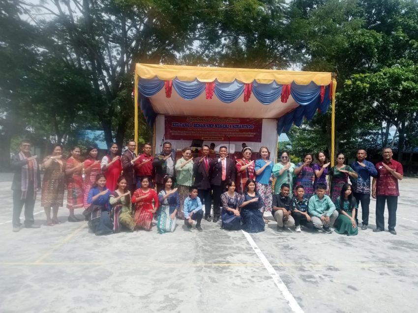 Syukuran SMP Negeri 4 Simanindo, 57 Siswa Berprestasi Terima Piagam Penghargaan