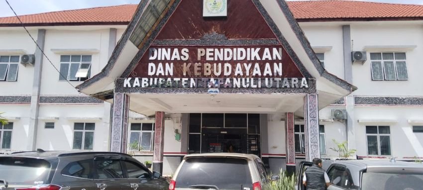 Taput Akan Terapkan Proses Belajar Mengajar SD dan SMP Lima Hari Sekolah