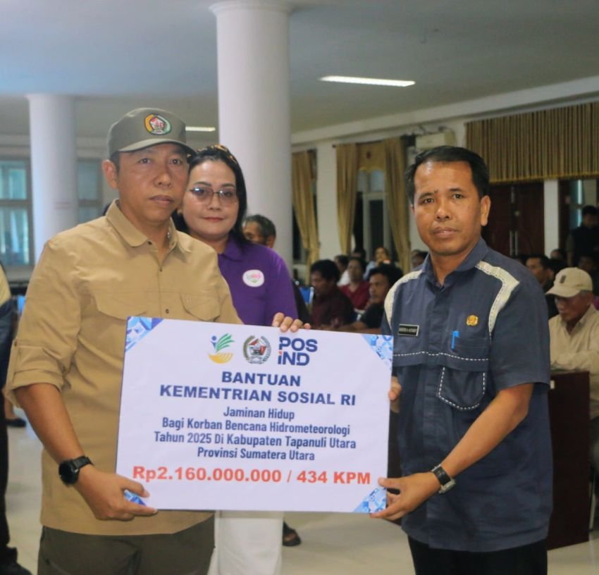 Kemensos Berikan Bantuan Jadup Bagi 434 KK Korban Bencana Hidrometerologi di Tapanuli Utara