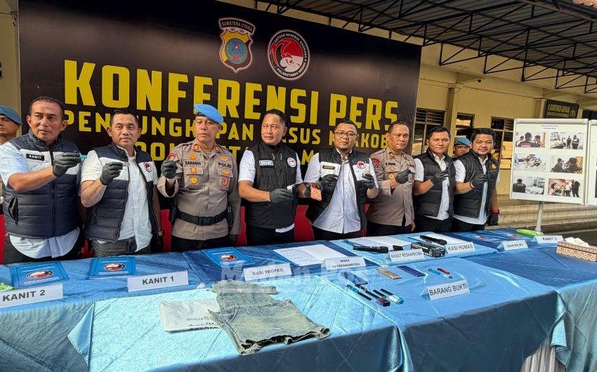 Selebgram-DJ K Konsumsi 'Pods Getar' Vaping Liquid Lamborgini 88 Ditangkap Polrestabes Medan