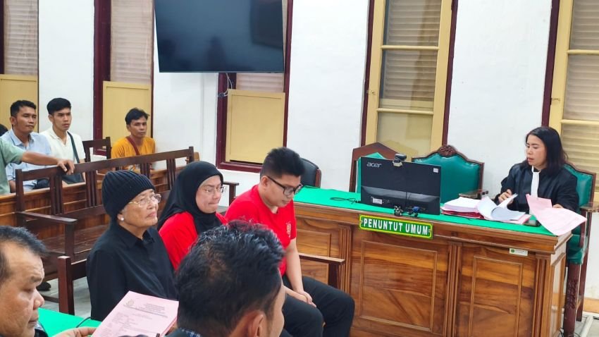 Kisah Pilu Ibu di Medan Dipidanakan Anak Kandung