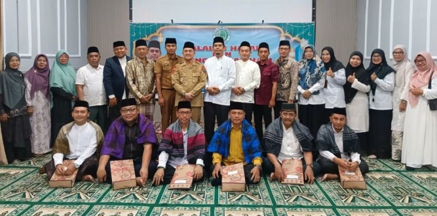 Sekda Binjai Hadiri Halalbihalal dan Tepung Tawar Haji Pengurus MUI Kota Binjai