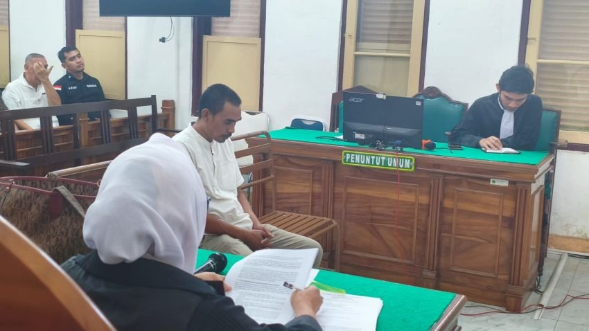 Penasihat Hukum Hendra Batubara Minta Dakwaan Jaksa Dibatalkan