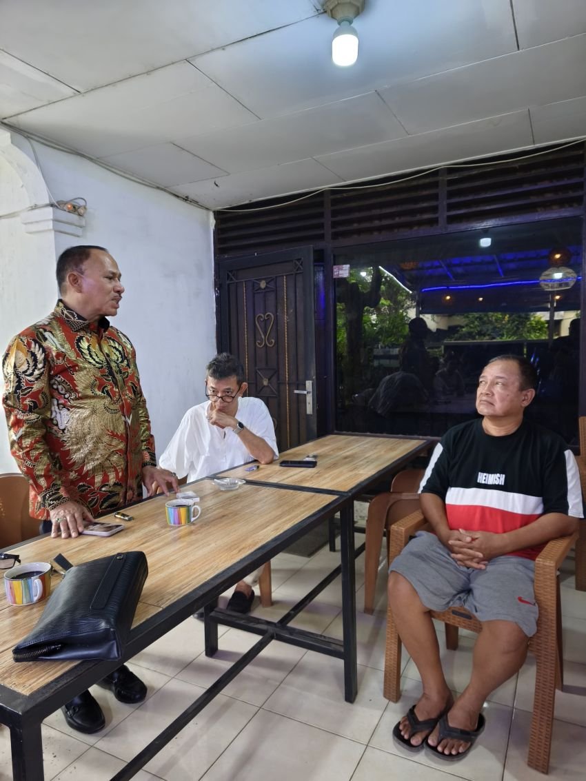 Anggota DPR RI Maruli Siahaan Kunjungan Sosial Anggota PPSD Siahaan Sedang Sakit