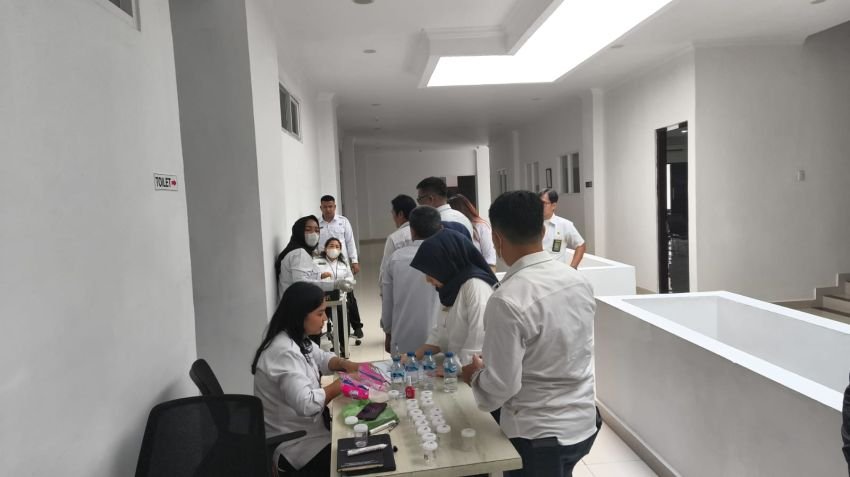 Tes Urine Mendadak, PN Sei Rampah Tegaskan Bersih dari Narkotika