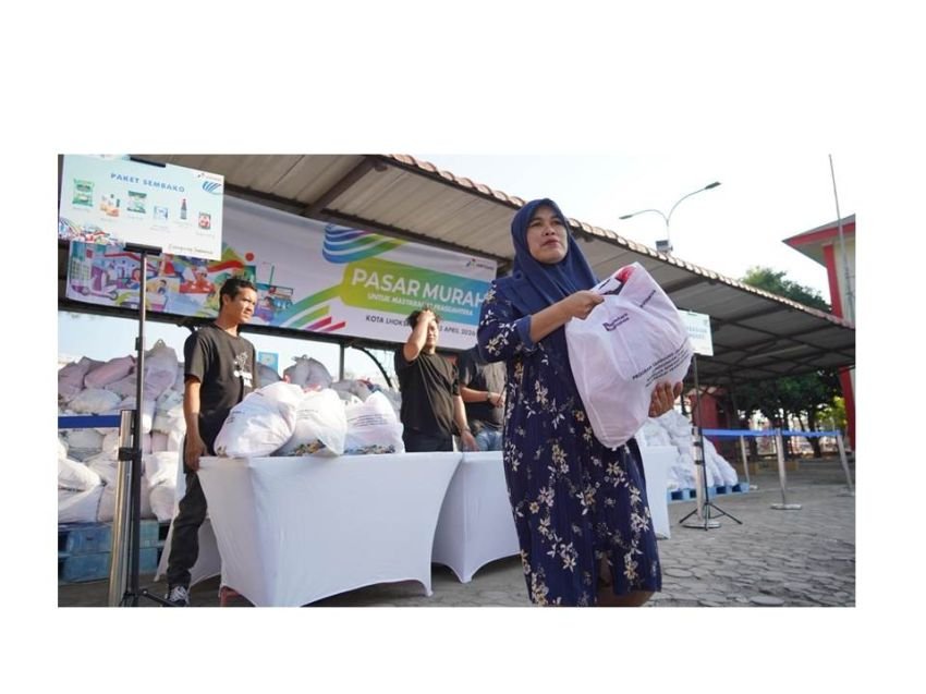 Pertamina Beri Bingkisan1.000 Paket Sembako di Lhokseumawe