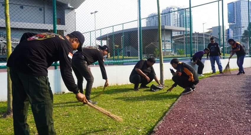 Dalam Semangat Hari Bumi, Honda Indako Segarkan Taman Kota Bersama Komunitas
