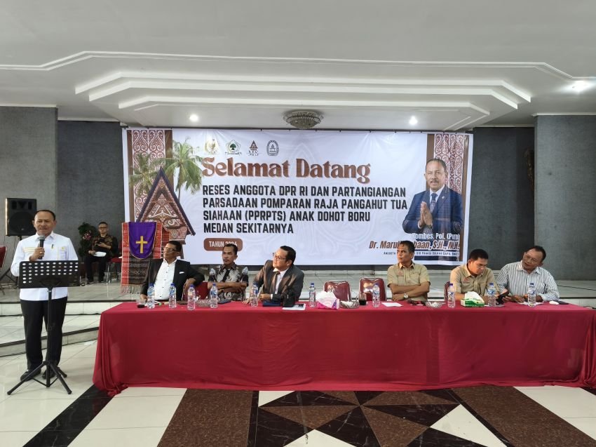 Maruli Siahaan Serap Aspirasi Warga Lewat Reses DPR RI Dalam Partangiangan PPRPTS di Medan
