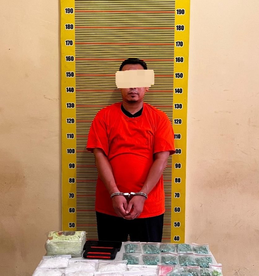 Polda Sumut Ungkap Peredaran 2 Kg Sabu dan 2.000 Butir Ekstasi, Seorang Oknum Guru Ditangkap