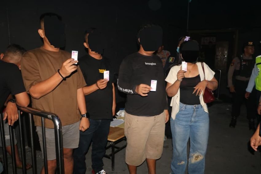 Tim Gabungan Razia THM HW Helen&rsquo;s Night Mart dan High Pass, Polda Sumut Amankan 4 Pengunjung Positif Narkotika