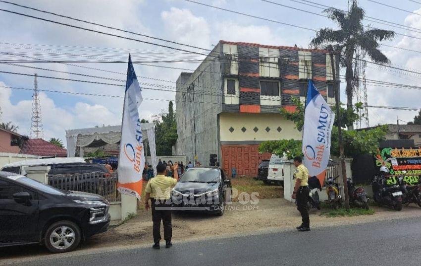 Janji Relokasi Molor, Pelayanan Bank Sumut Kotapinang Disorot Pelayanan Nasabah Kurang Objektif