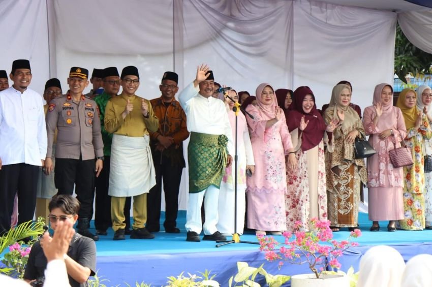 Wali Kota Binjai Lepas Pawai Ta&rsquo;aruf MTQ Ke 57 Tahun 2026