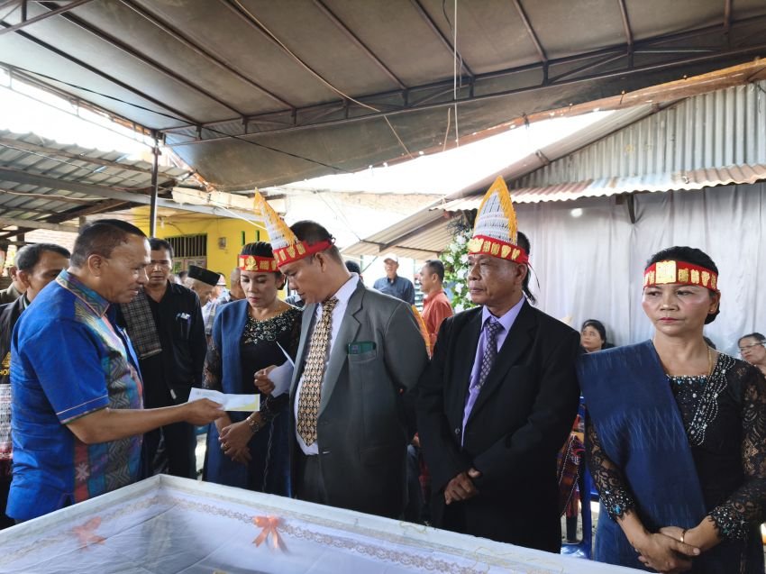 Anggota PPSD Siahaan Sektor 38 Berpulang, Anggota DPR RI Maruli Siahaan Datang Sampaikan Doa dan Penghiburan