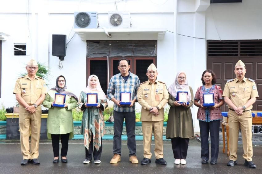 Jadi Pembina Apel, Sekda Binjai Tekankan Disiplin dan Pelayanan Prima