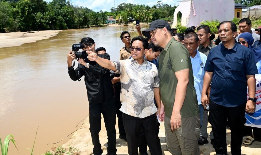 Bobby Nasution Tinjau Sempadan Sungai Sibuluan, Pastikan Rekonstruksi Tanggul dan Hunian Warga Dipercepat