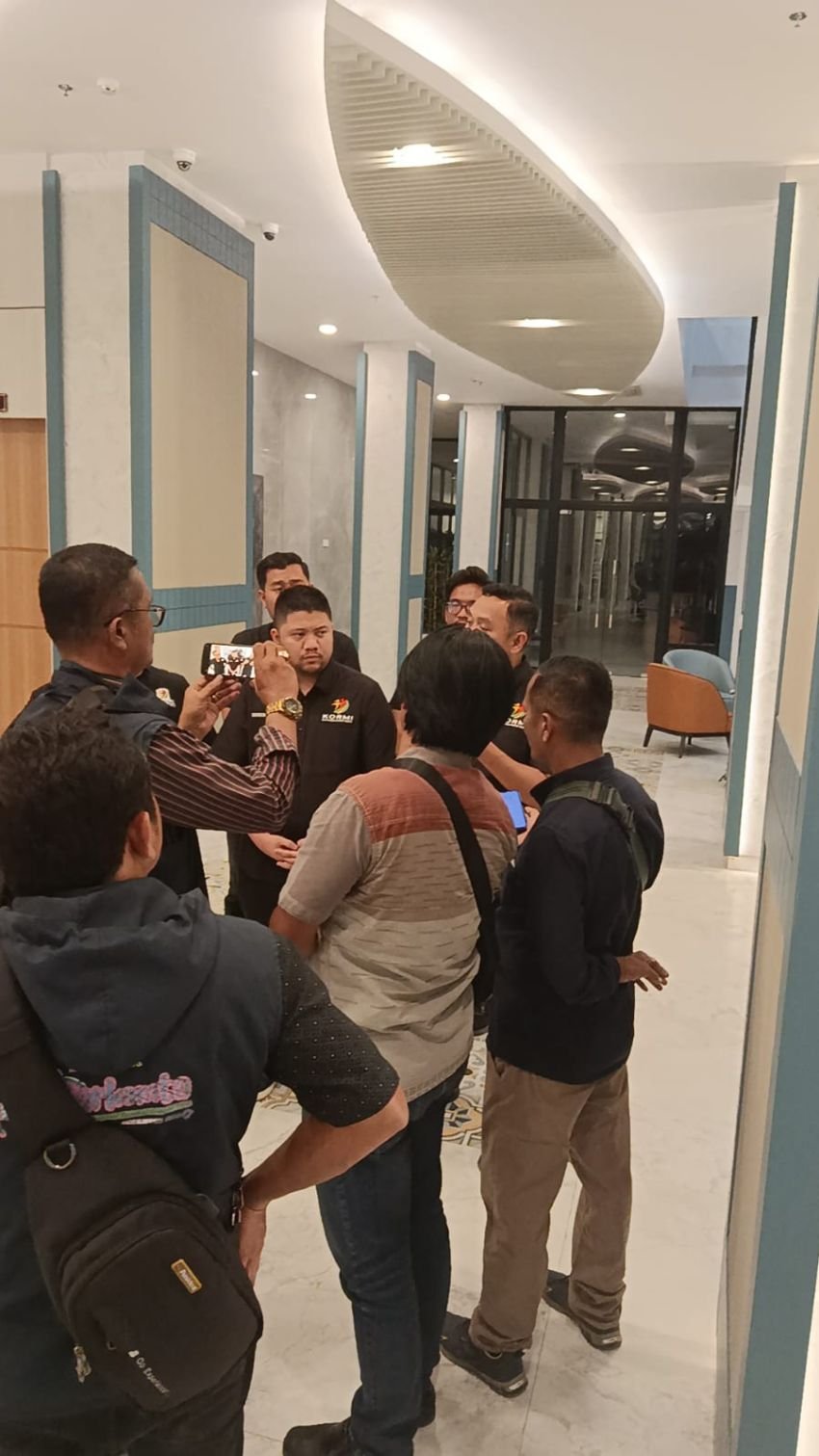 Muskab KORMI Toba Ricuh dan Deadlock, Ketua DPRD Toba Frans Hendrik Diduga Lakukan Intimidasi dan Keributan