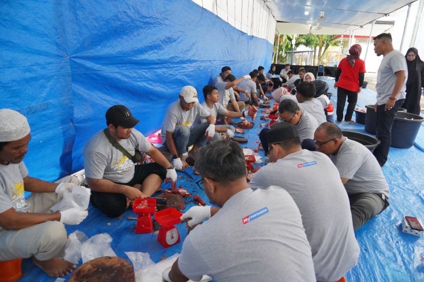 Pertamina Sumbagut Salurkan Bantuan Hewan Kurban untuk Masyarakat di Hari Raya Iduladha 1447 H