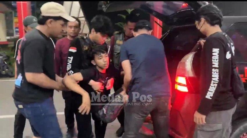 Dorr! Polrestabes Medan Tembak Warga Jalan Bromo Spesialis Curanmor, Penadah Dibekuk-Comot DPO!