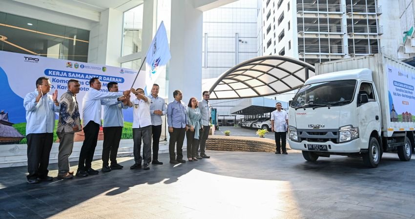 Kirim 1,050 Ton Cabai Merah ke Palangkaraya, Bobby Nasution Dorong Stabilitas Harga dan Kesejahteraan Petani