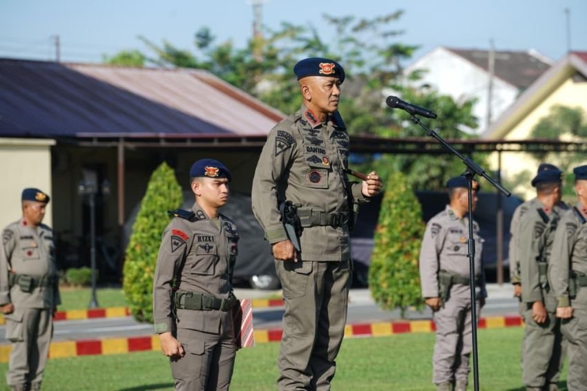 Dansat Brimob Polda Sumut Pimpin Upacara Penutupan Latihan Peningkatan Kemampuan Wanteror 2026