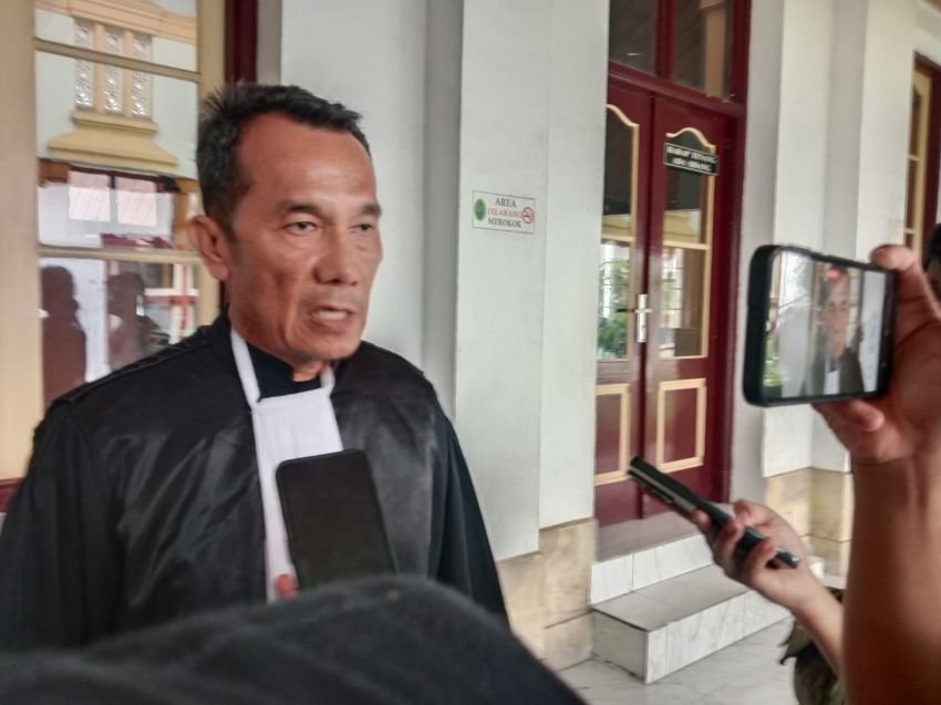 Dante Sinaga Ajukan Perlawanan, Sebut Tuduhan Jaksa di Luar Masa Jabatannya
