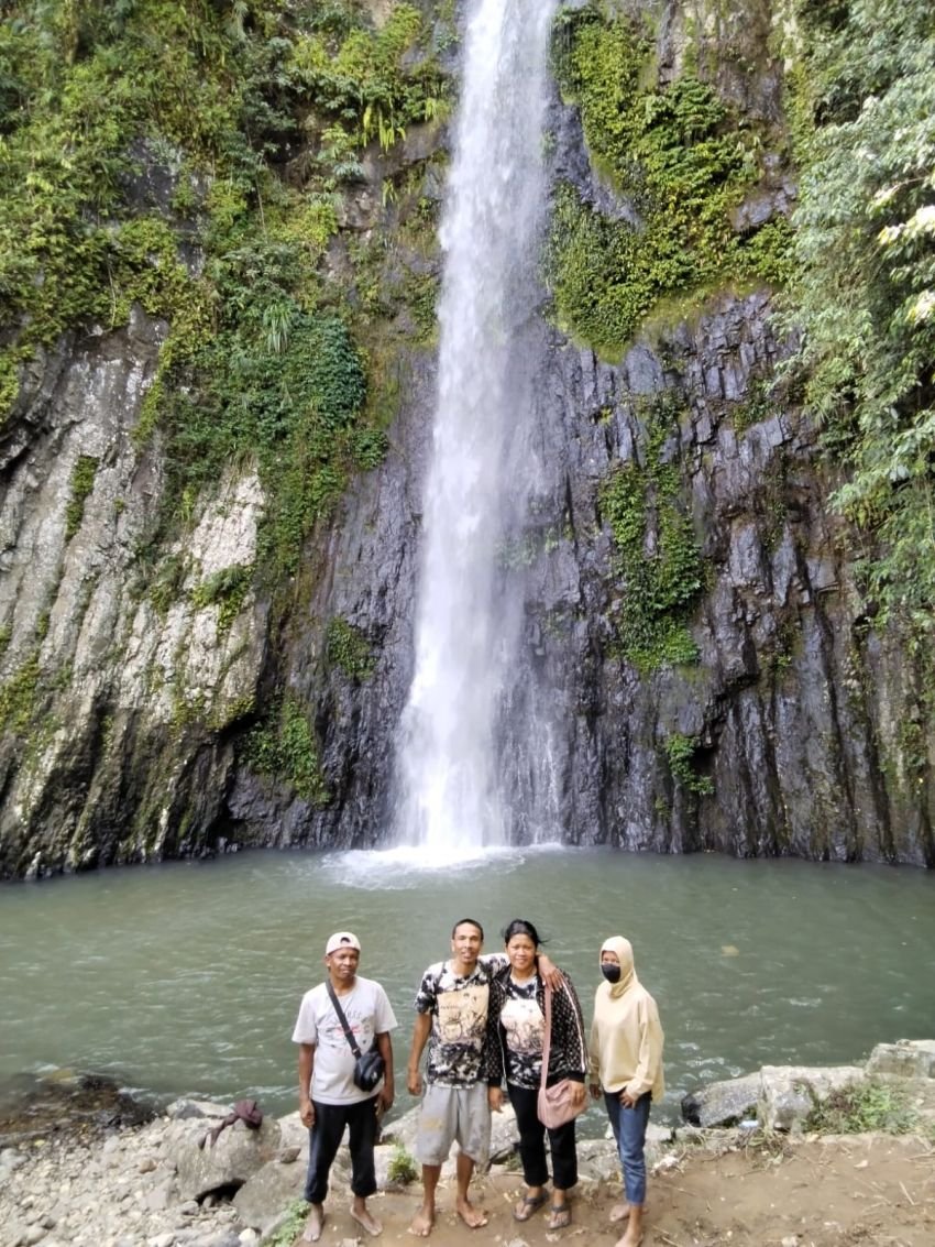 Air Terjun Siranap Paluta Mulai Ramai Dikunjungi Wisatawan