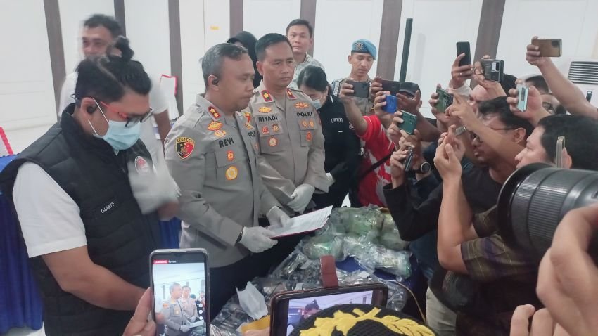 Polres Asahan Gagalkan Peredaran 10 Kg Sabu dan 1.500 Vape Diduga Mengandung Etomidate